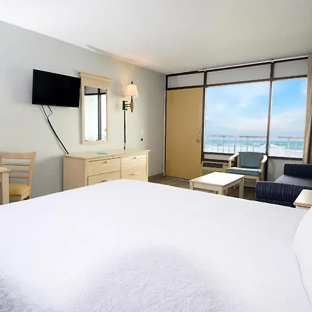 Hotel Holiday Sands North 